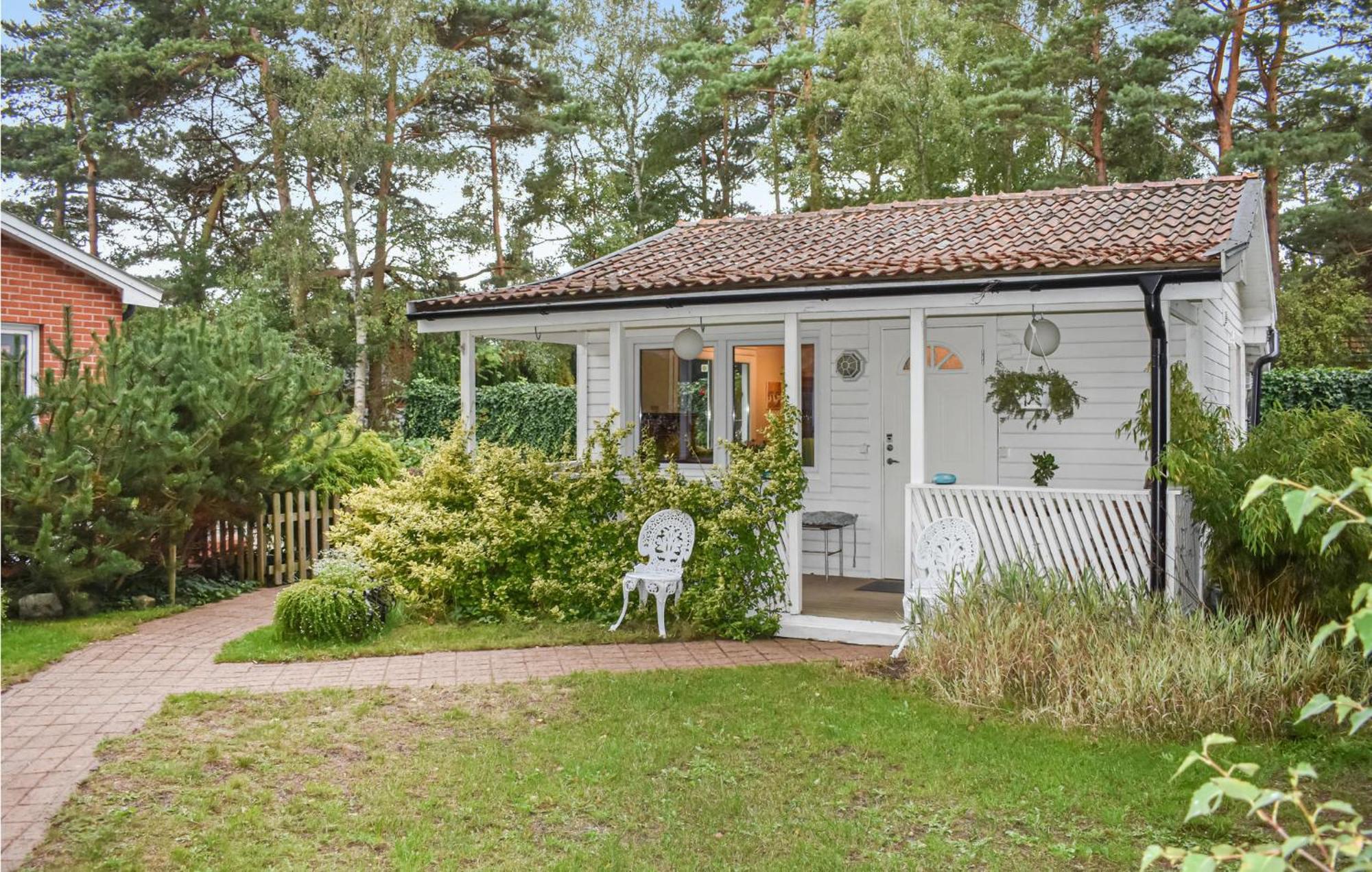 1 Bedroom Amazing Home In Hoellviken Zewnętrze zdjęcie