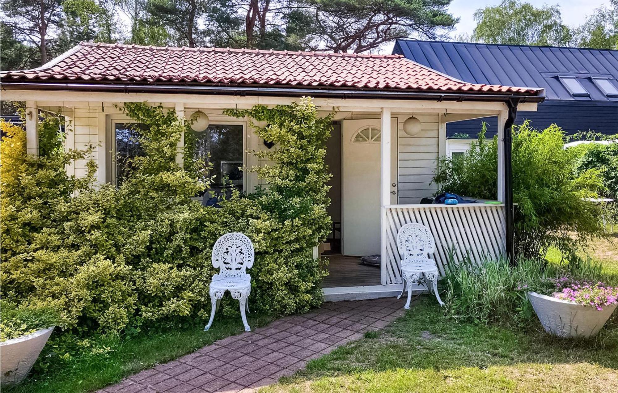 1 Bedroom Amazing Home In Hoellviken Zewnętrze zdjęcie